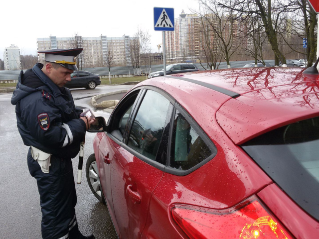 Штраф ₽3 тыс. ждет водителей Котельников за нарушение правил перевозки детей