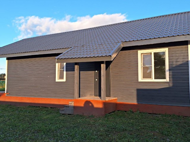 «Собрали дом как конструктор»: почему в Подмосковье массово строят каркасники