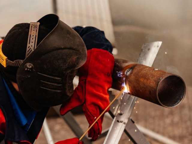 Электрогазосварщик из Рузы набрал почти 100 баллов на профессиональном конкурсе