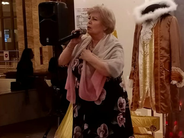 Жительница Долгопрудного спела в шоу у Андрея Малахова