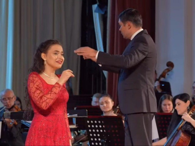 «Музыка — диалог без границ»: как педагог из Власихи покорила международный оперный конкурс в Абхазии