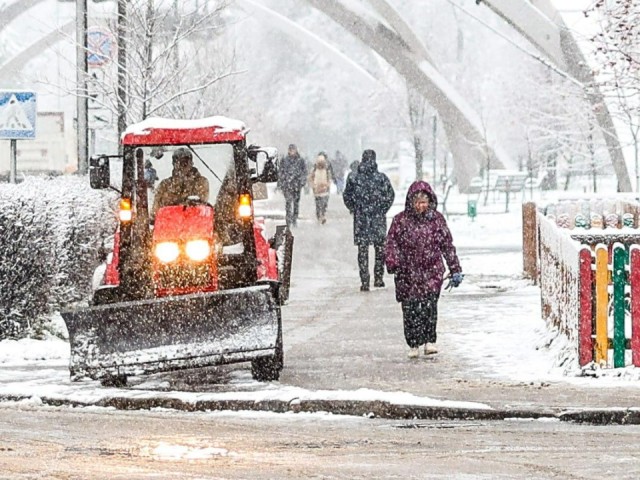 Заморозки после снегопада: коммунальщики Красногорска переведены в усиленный режим работы