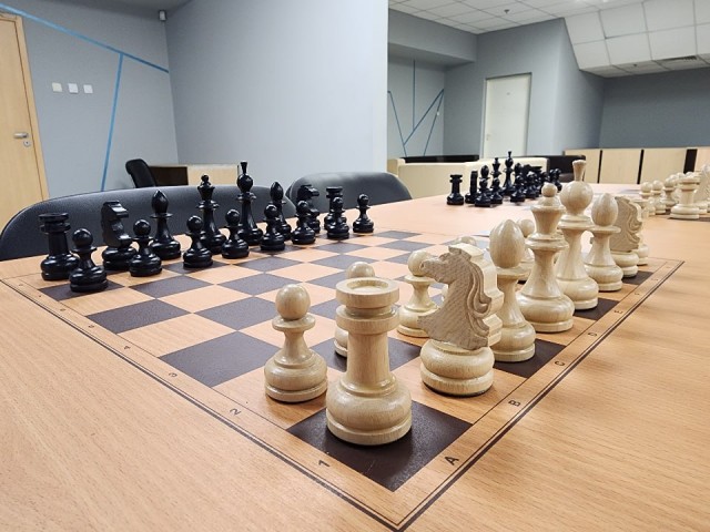 «Шахматы для СВОих»: Подольск вошел в число первых 15 округов Подмосковья, где открылся клуб Сергея Карякина