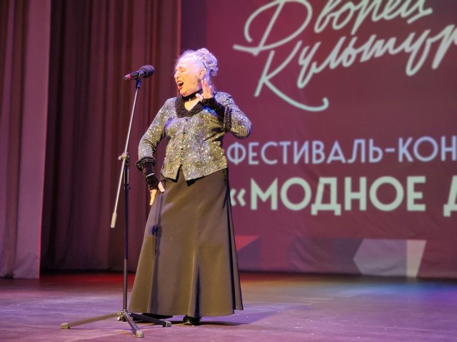 Красотки из Балашихи выступили на модном дефиле во Фрязине