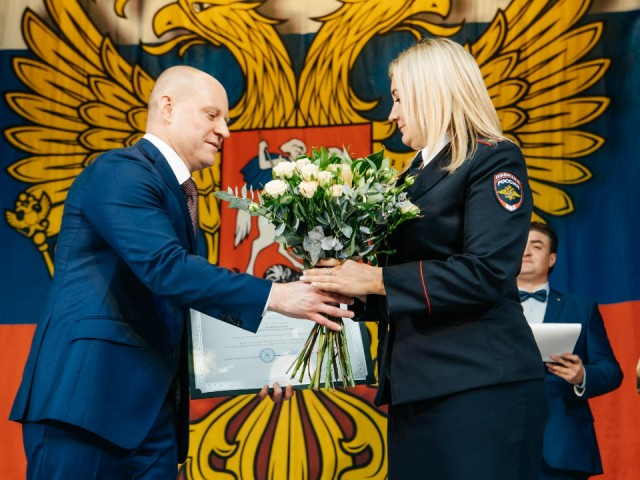 Праздничный концерт и признание заслуг: в Пушкино поздравили сотрудников органов МВД