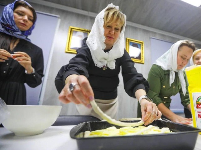 Испекли домашние пироги для участников СВО: как прошла встреча с семьями бойцов в Балашихе