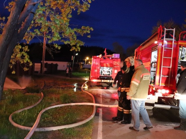 Пожар в надворной постройке оперативно потушили