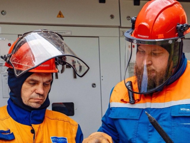 Ремонт сетей в Клину: на какой улице 25 ноября жителям стоит зарядить телефоны и приготовить свечи