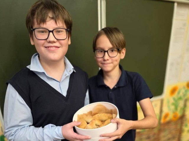 Истринские школьники ко Дню народного единства приготовили национальные блюда