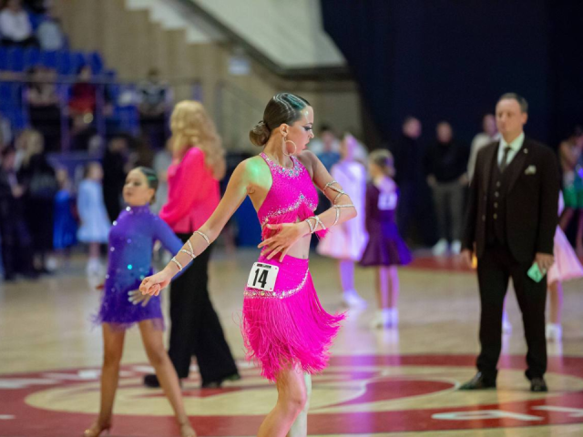 Василиса Рудайтис из клуба «СпортДанс» завоевала серебряную медаль на турнире «Кубок Макс-Классик»