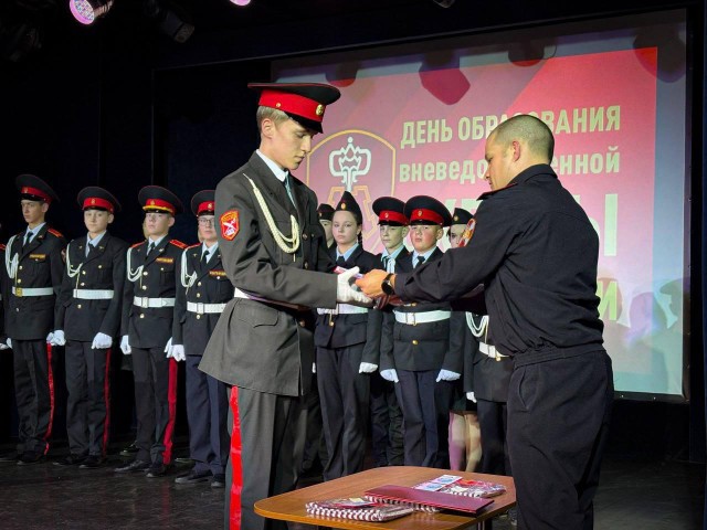 Кадеты‑новички в строю: в Электростали торжественно посвятили будущих защитников в профессию