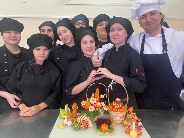 Искусство на кончике ножа: волоколамские студенты освоили карвинг