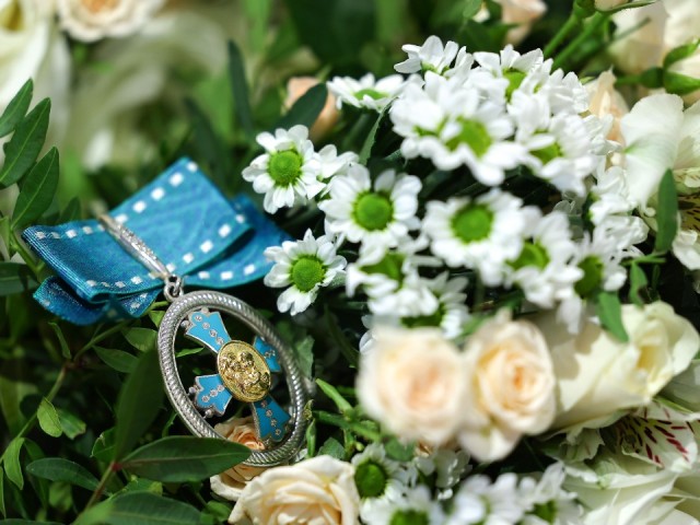 Что подарить любимым на День матери 2025: лучшие идеи для хобби, отдыха и красоты