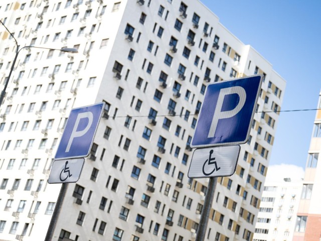 Парковки, пандусы и поддержка: что делают для героев СВО в Люберцах