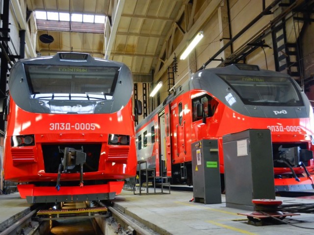Демиховский электропоезд ЭП3Д перевез миллиардного пассажира на сети РЖД в 2025 году