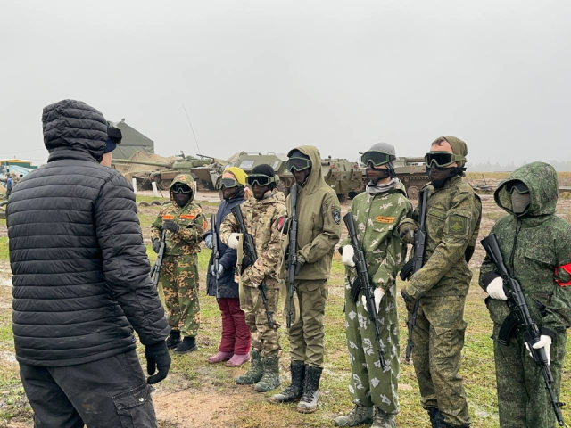 Игры всерьез: юнармейцы Можайска ремонтировали радиостанции и устанавливали связь