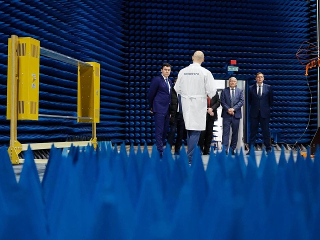 Уникальные разработки в Солнечногорске: что показали министру Алиханову в цехах «ВНИИФТРИ»