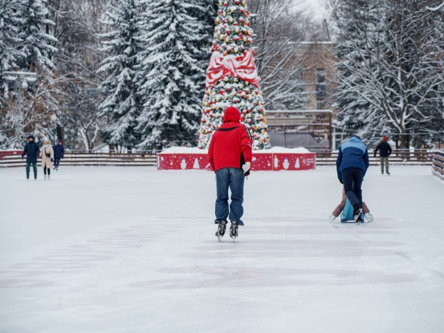 К зиме готовы: 16 катков, две хоккейные коробки и ледовую арену откроют для воскресенцев