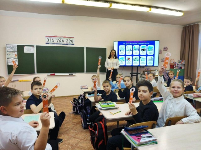 Электрошок знаний: специалисты «Мособлэнерго» показали школьникам Дрезны и деревни Ефимово, где прячется опасность