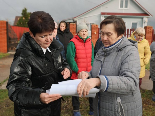 В Карачарово стартуют работы по отсыпке дороги и расчистке пруда