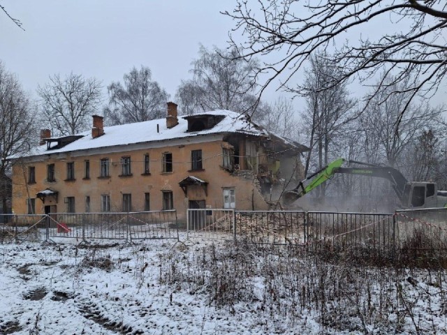 Старое уходит, новое приходит: когда исчезнет аварийный дом на Фряновском шоссе