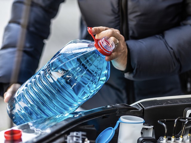 Как видновчанам выбрать хорошую «незамерзайку»