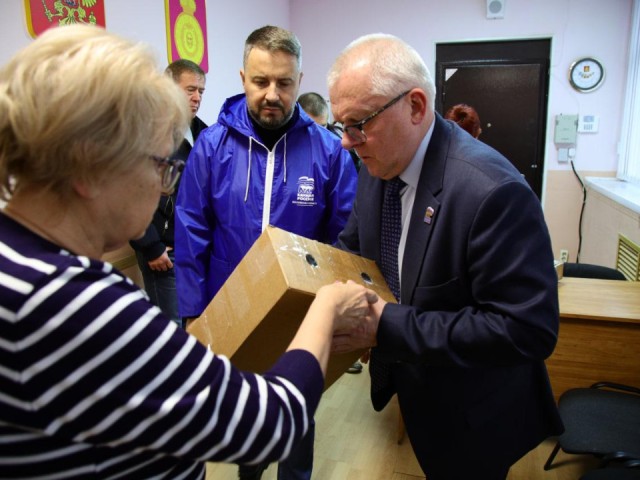 Все ради своих: жители Воскресенска собрали тонны помощи для зоны СВО
