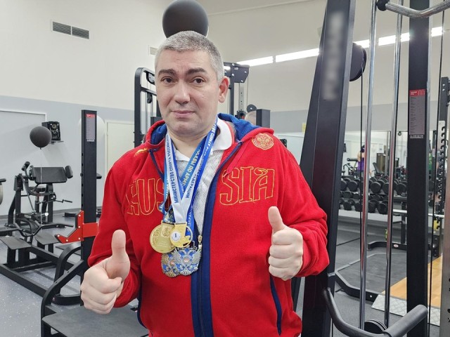 Протвинский армрестлер вернулся в сборную Московской области и завоевал два золота