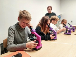 Тихоходки стали звездами урока в центре дополнительного образования «БиоТех–Пущино»