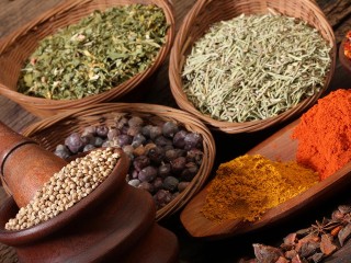 Плесень на развес: где покупать специи точно не нужно