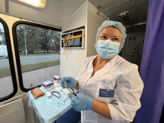 Мобильный пункт вакцинации будет ждать чеховцев на Советской площади 12 ноября