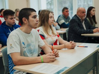 Лосинопетровцы написали большой этнографический диктант