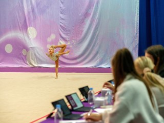 Гимнастки из Воскресенска завоевали десять медалей на областном турнире