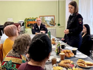 Ушли из жизни при исполнении долга: в Красногорске состоялась встреча с родными погибших сотрудников полиции