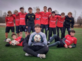 Все по-взрослому: 16-летний школьник самостоятельно организовал футбольную молодежную лигу