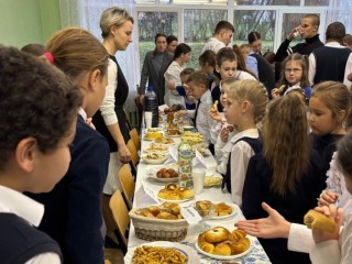 Гастрономический фестиваль в честь Дня народного единства прошел в Тарасковской школе