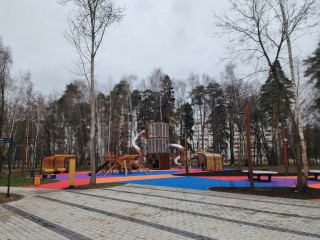 Детей просят не играть на стройке парка «Папанинская дача