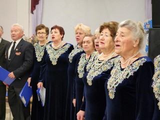 Музыка как источник радости и общения: в Солнечногорске прошел отчетный концерт «Хора ветеранов»