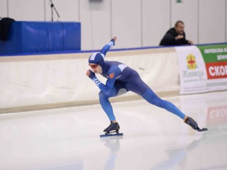 Молодые российские конькобежцы открыли в Коломне новый спортивный сезон