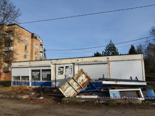 Экскаватор выйдет последний раз: в Микулине под снос уйдет девятый торговый объект
