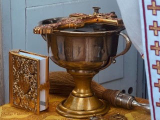 Как не заморозить ребенка на крещении? Священник рассказал, обязательна ли купель