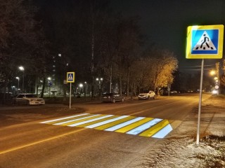 Новая подсветка поможет пешеходам быть заметнее на переходах