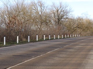 На Виноградовской пойме установили защитные столбики после серии ДТП