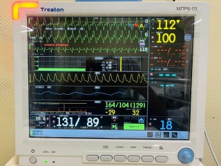 Новые переносные мониторы в больнице непрерывно контролируют состояние здоровья пациентов