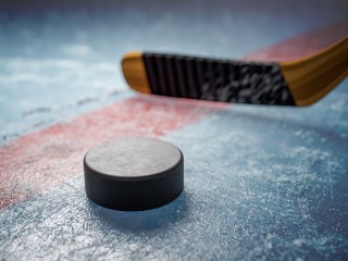 Хоккеисты из Королева – лидеры турнирной таблицы Ночной хоккейной лиги страны