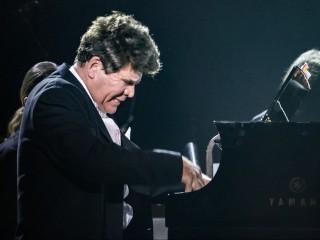 Рояль не выдержал Прокофьева: какие курьезы преследуют Дениса Мацуева на сцене