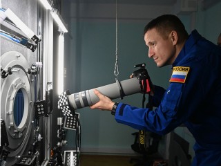 Спрайты, эльфы и джеты: в Звездном городке экипаж МКС-74 учится ловить молнии