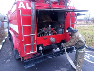 Огонь — только в легенде: в Серпухове провели учения по ликвидации пожара
