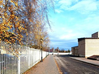 Коммунальщики Лотошина починили фонари на улице Центральной