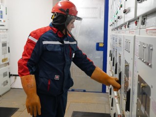 Стабильный свет для 1,5 тыс. человек: в деревне Константиновское модернизировали электросети